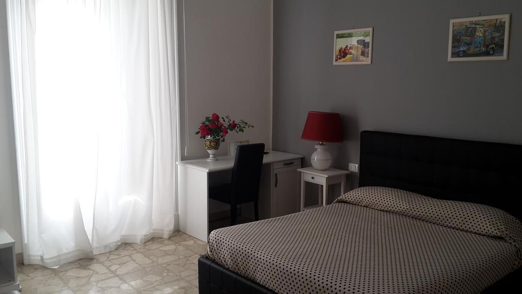 Gualtiero Camere & Suite Caltagirone Bagian luar foto
