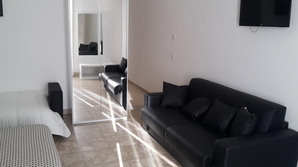 Gualtiero Camere & Suite Caltagirone Bagian luar foto